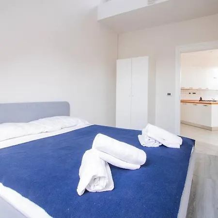 Daire Loft Eugenio - *large And Bright Apartment* Torino