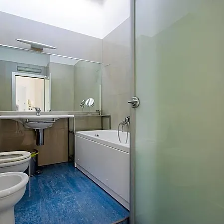 דירה Loft Eugenio - *large And Bright Apartment* *